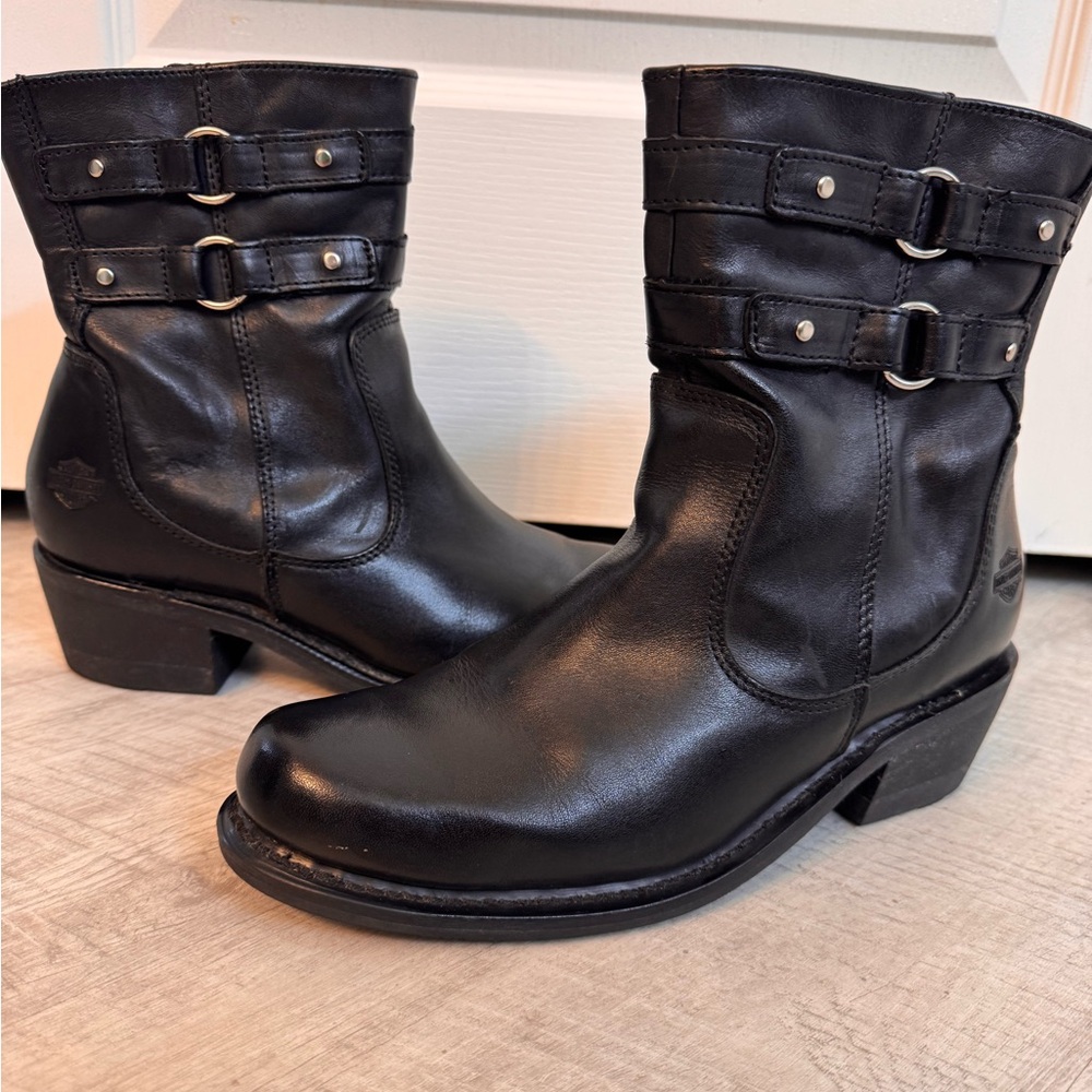 Harley-Davidson Women’s “Piper” style boot, 2 in. heel, size 9.5M, Black